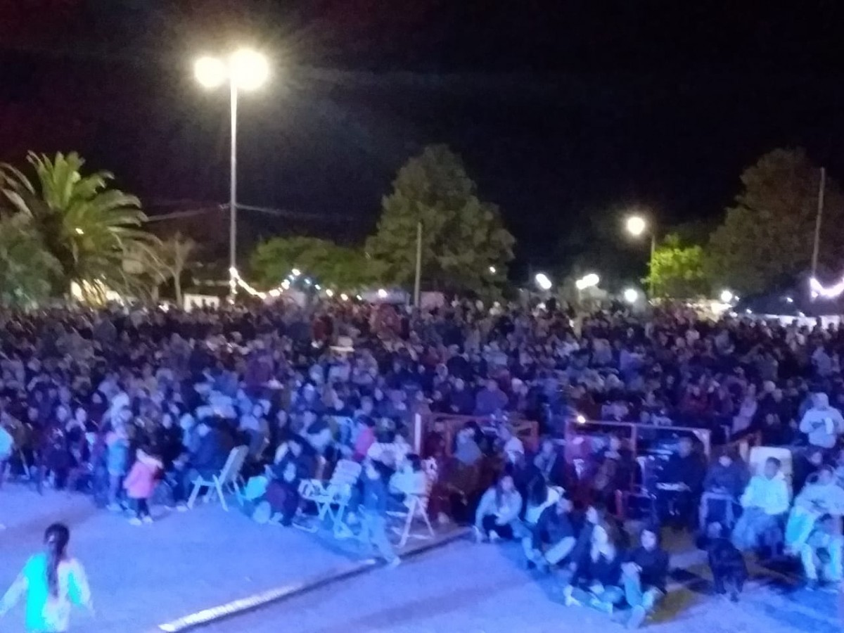 Imágenes de la segunda noche de Colectividades