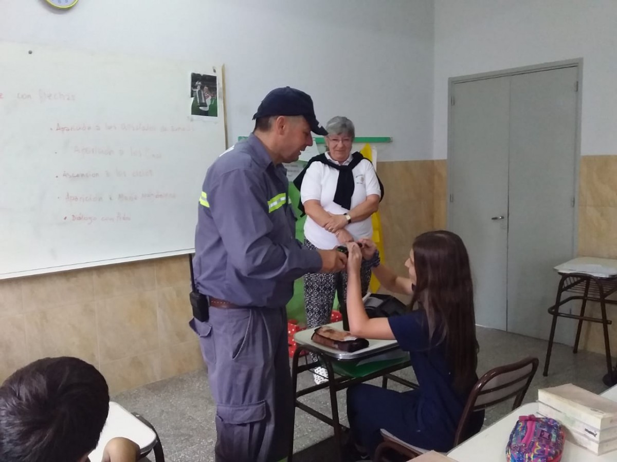 Charla sobre los efectos del  alto consumo de bebidas alcohólicas