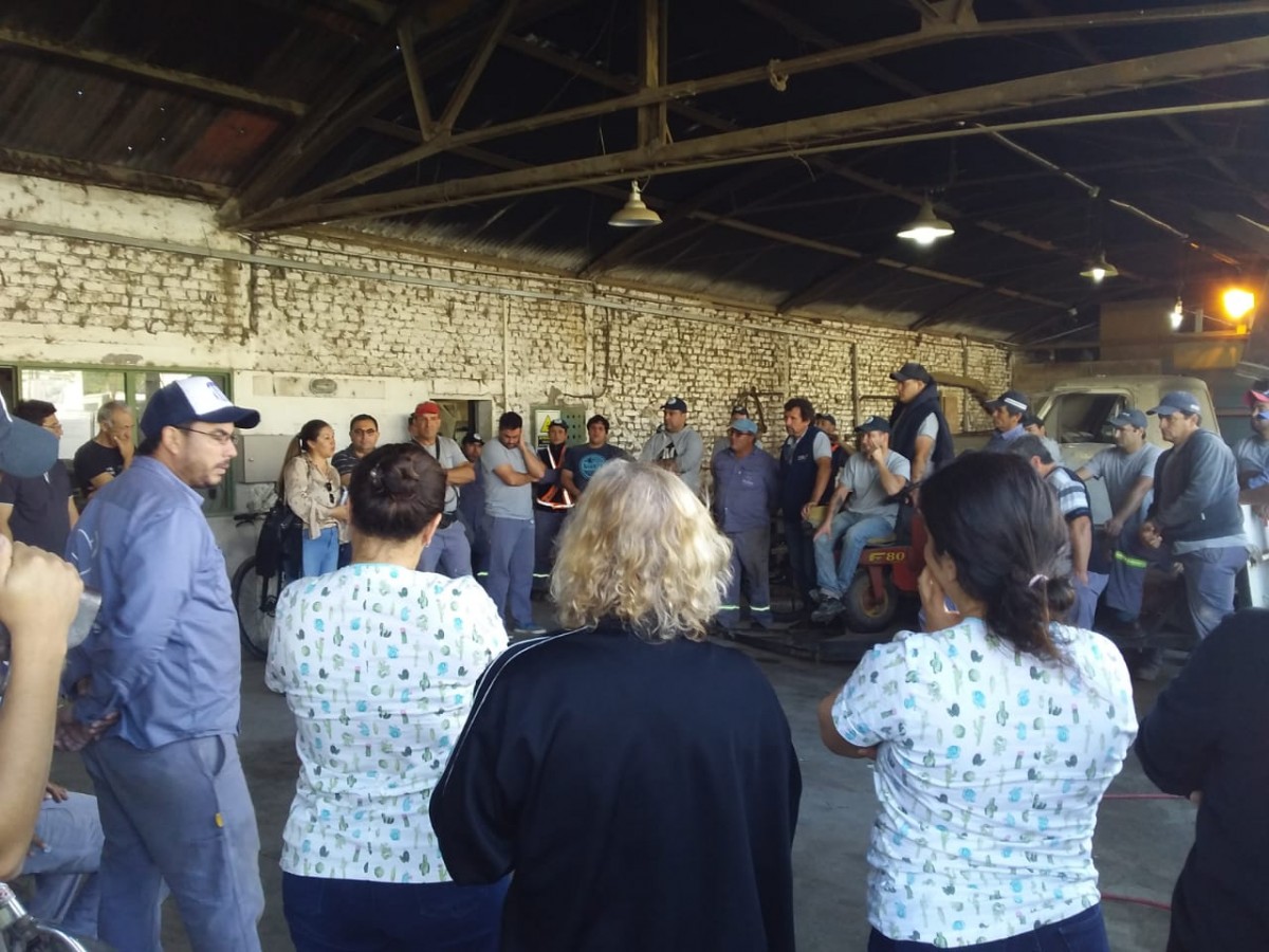 La Asamblea de empleados Municipales aceptó una propuesta del SUOEM en las negociaciones salariales