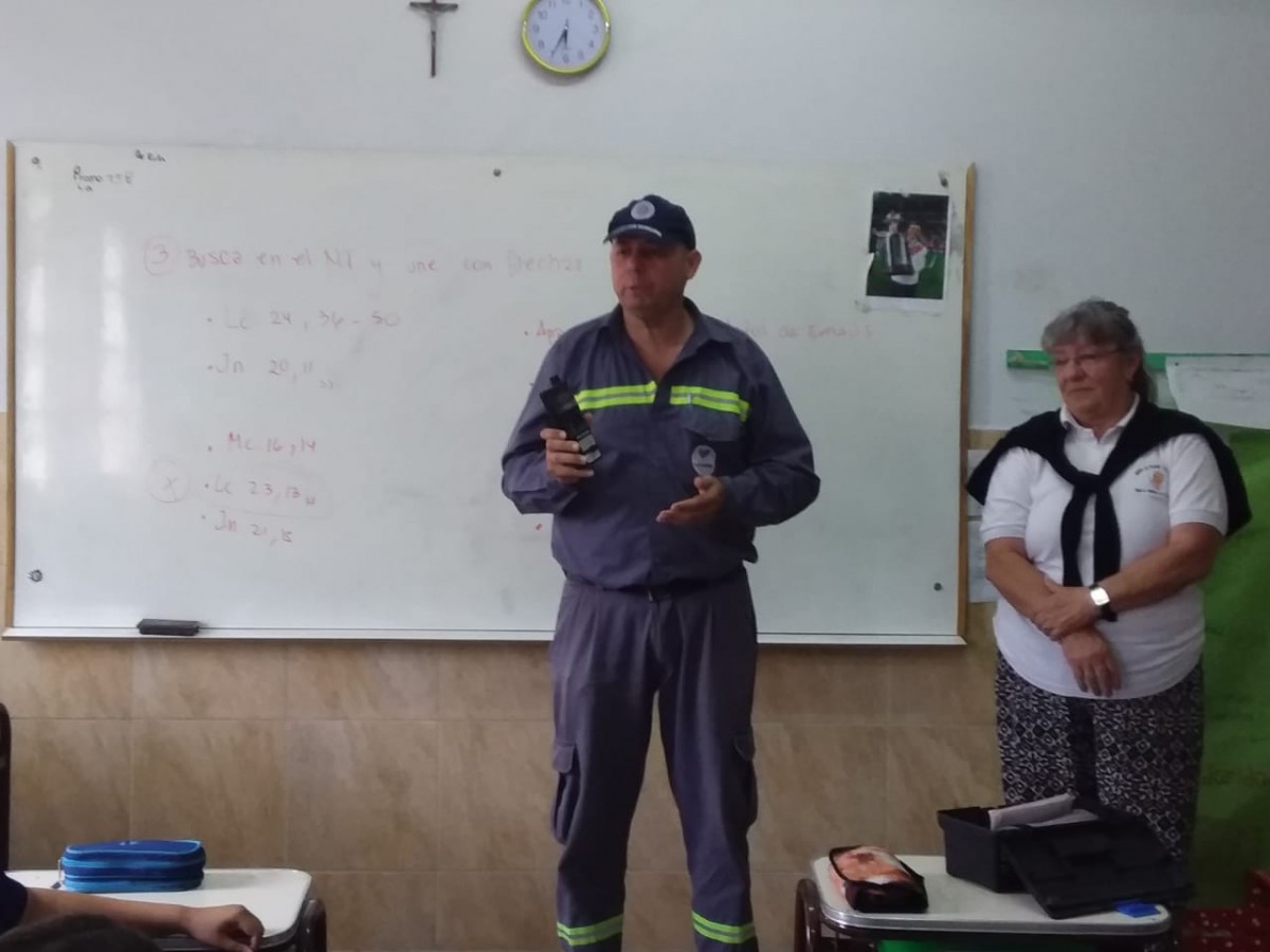 Charla sobre los efectos del  alto consumo de bebidas alcohólicas