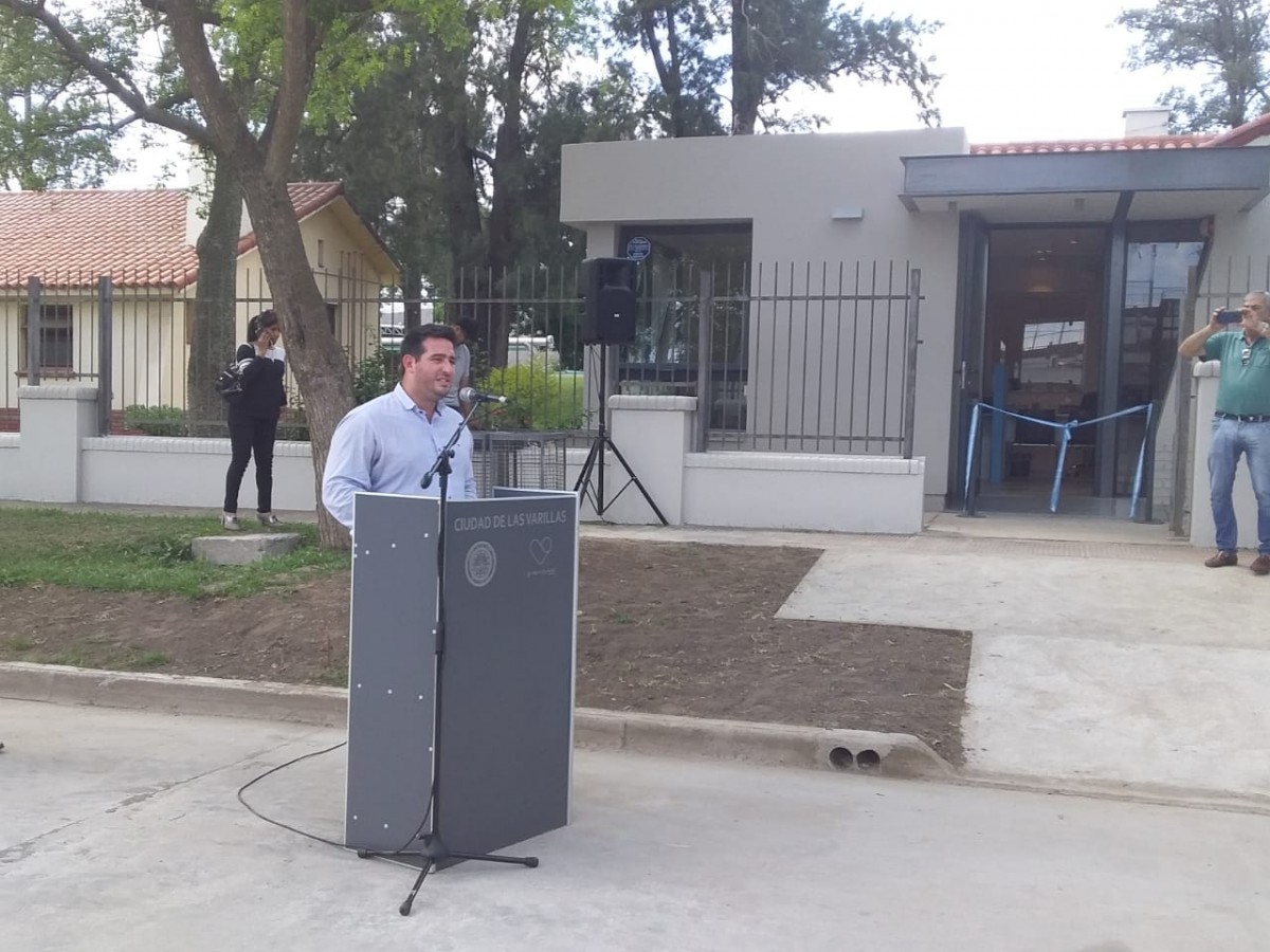 Inauguración del edificio remodelado  de la EMAV