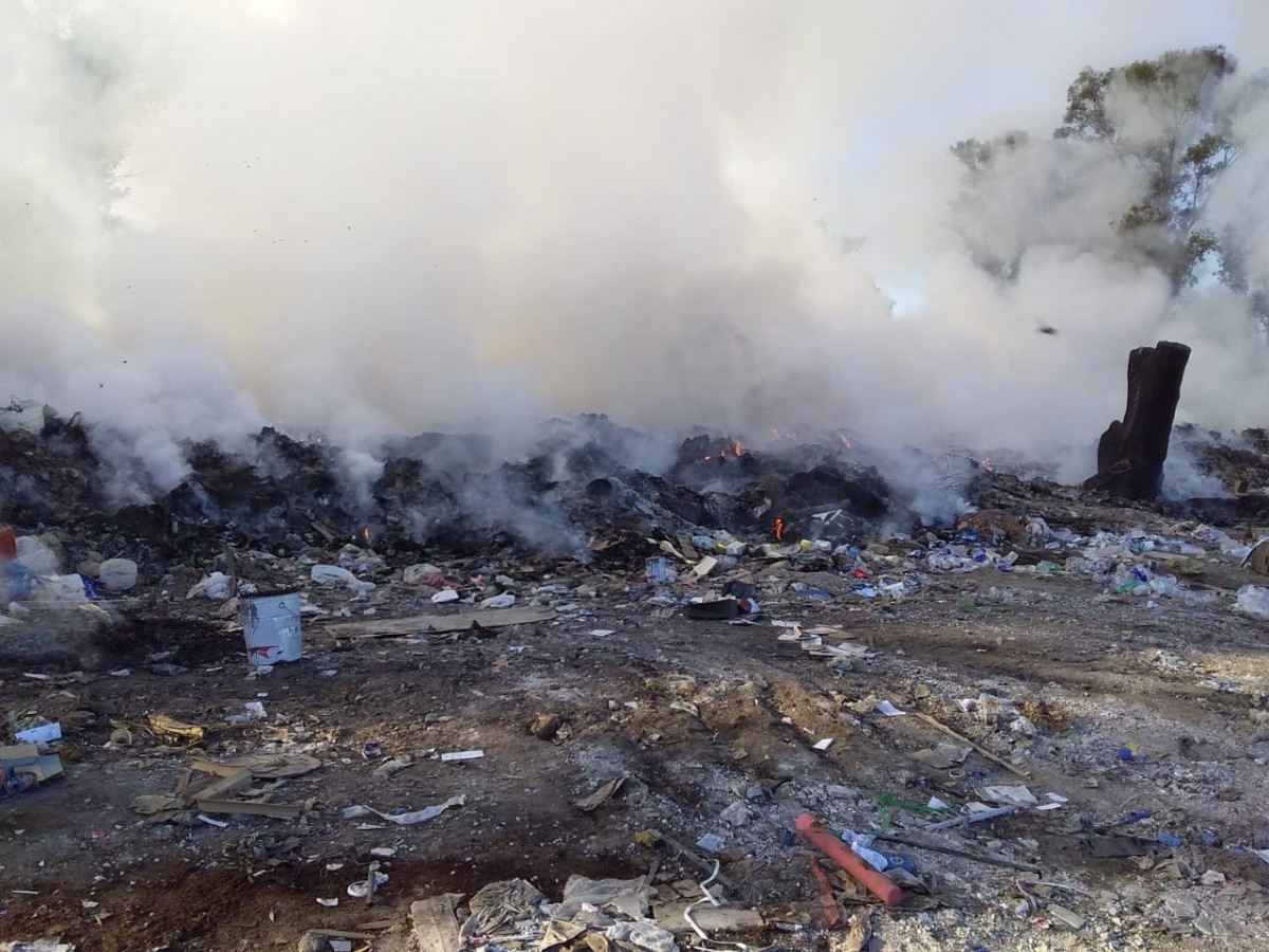 Arde el basural de Las Varillas…otra vez