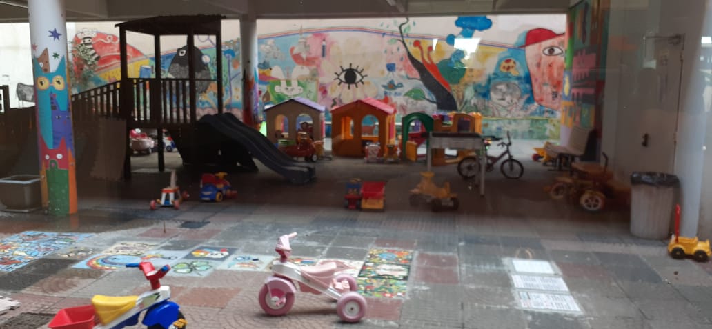 Integrantes de la escuela José María Paz viajaron a la Casa del Garrahan