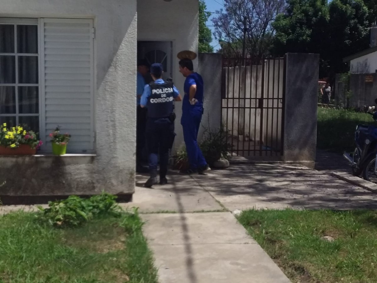 Encuentran muerta a mujer en su domicilio.