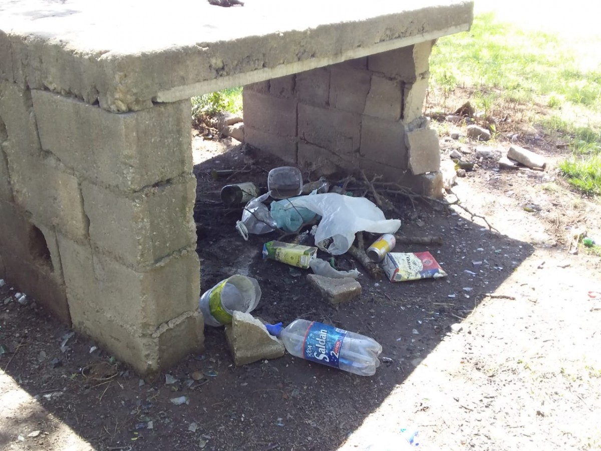 Reclamos por el abandono de un espacio verde frecuentado por vecinos