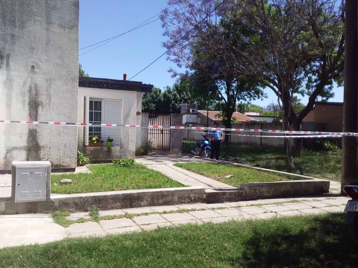 Encuentran muerta a mujer en su domicilio.