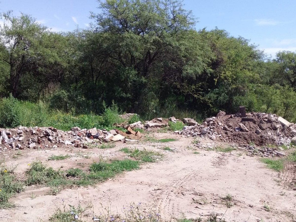 Reclamos por el abandono de un espacio verde frecuentado por vecinos