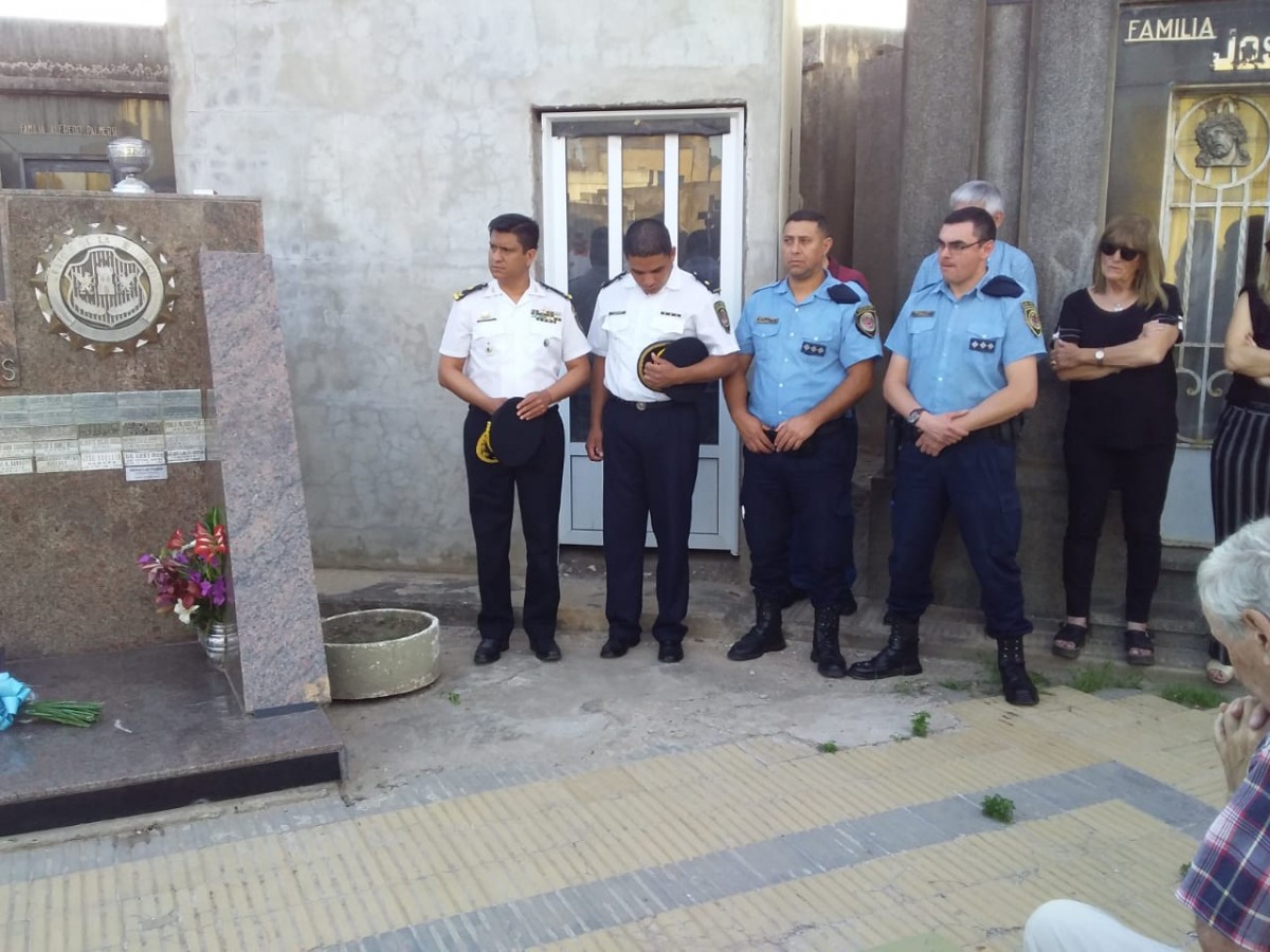 Conmemoración del Día de la Policía