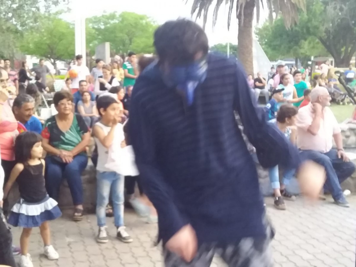 Un domingo concurrido en La Casa de La Cultura con diversos espectáculos