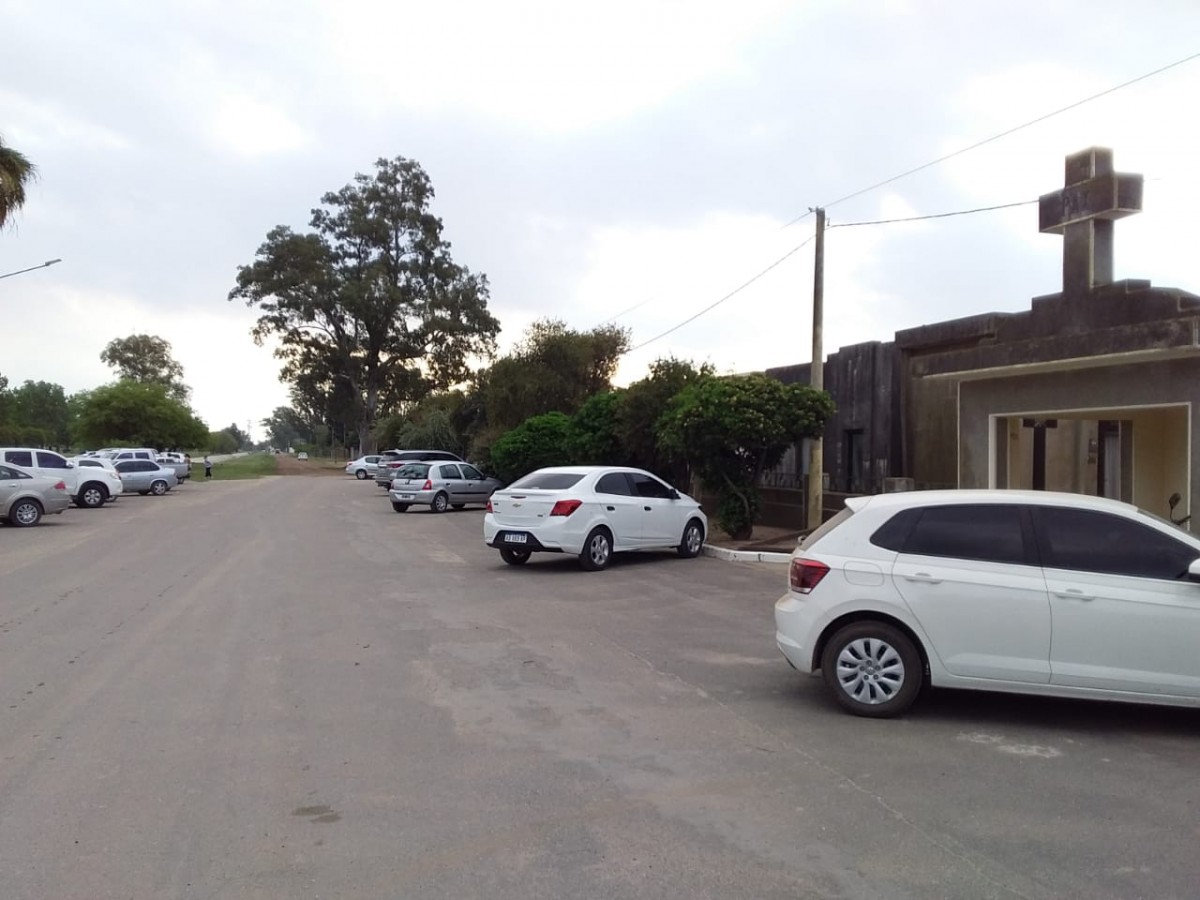 En el día de Los Santos los varillenses concurrieron al cementerio local