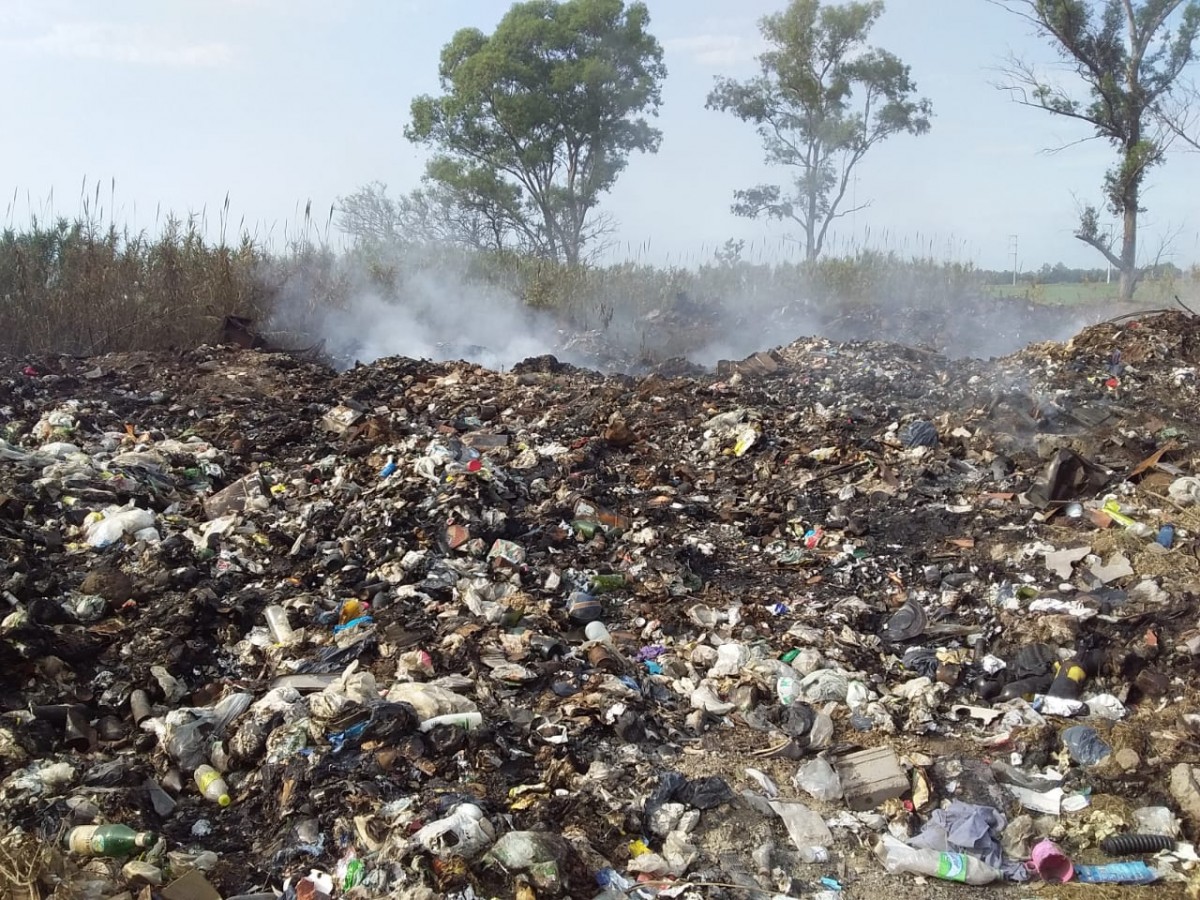 El humo del basural afecta a algunos barrios de la ciudad
