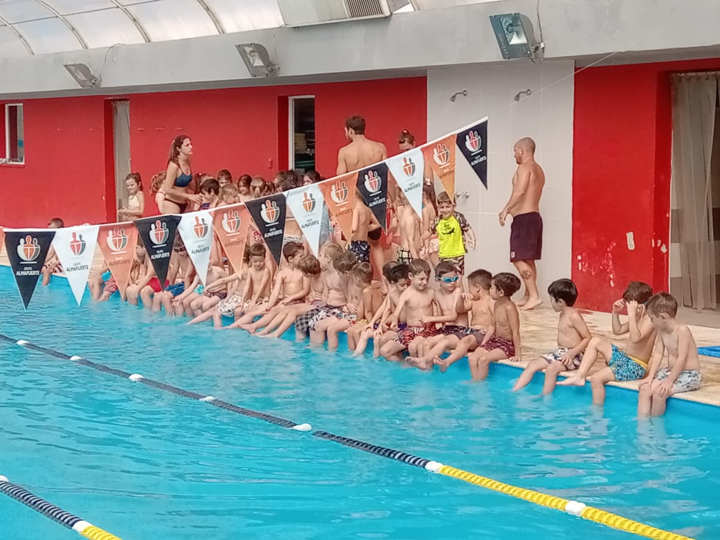 La Escuela de Verano de Almafuerte a full con la actividades estivales