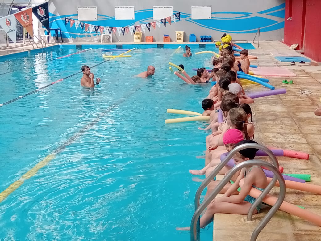 La Escuela de Verano de Almafuerte a full con la actividades estivales