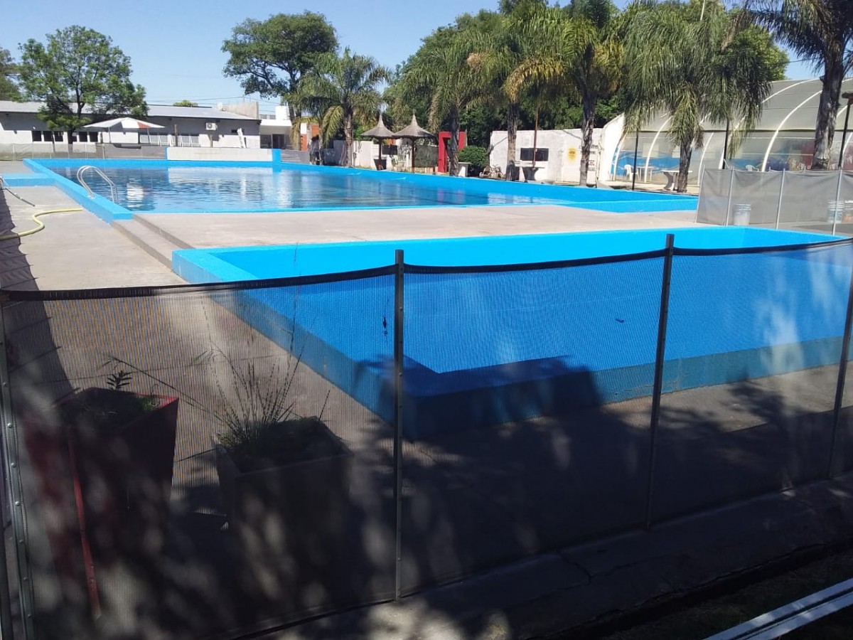 Apertura de temporada de pileta del Club Almafuerte