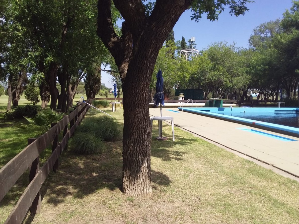 El Aeroclub inaugura su temporada de pileta