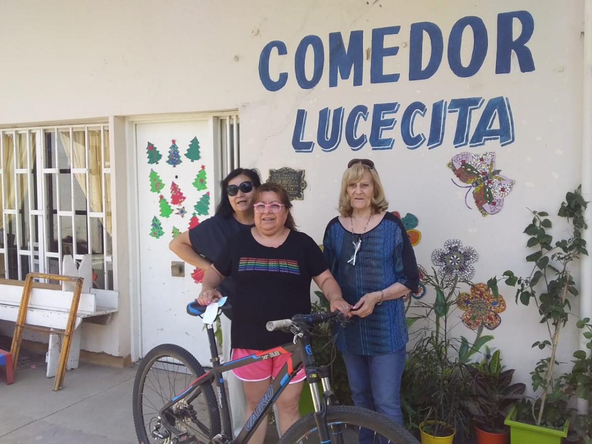 Roxana Fissore ganó el primer premio de la rifa de Lucecita