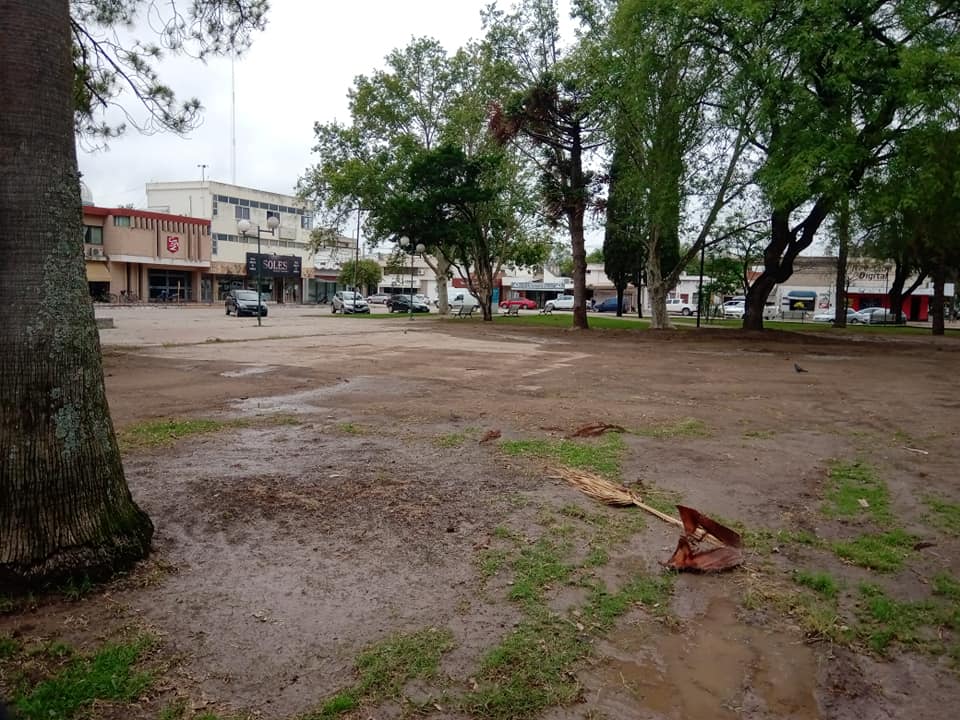 Hasta que se rediseñe, abrieron al público lo que queda de la Plaza San Martín