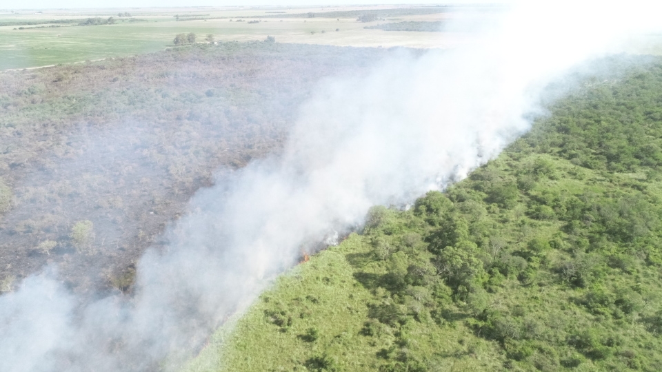 Bomberos de Las Varillas convocados por un incendio de gran magnitud en El Tio