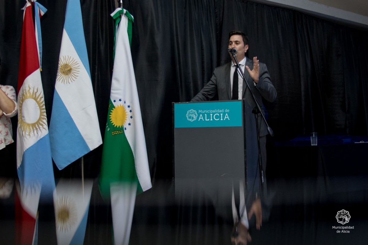 En la región también asumieron las autoridades municipales electas