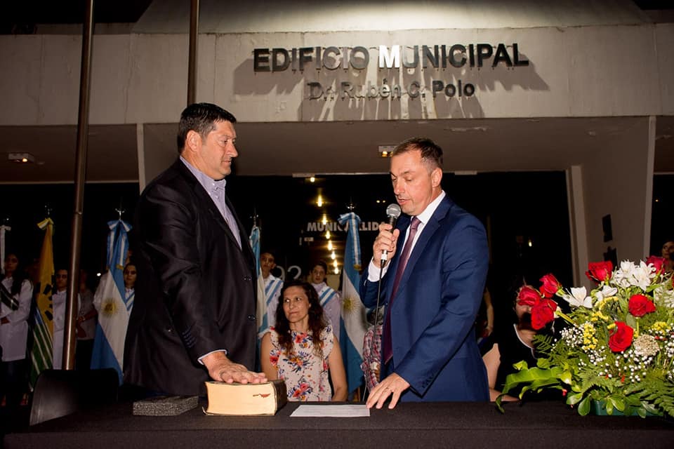 En la región también asumieron las autoridades municipales electas