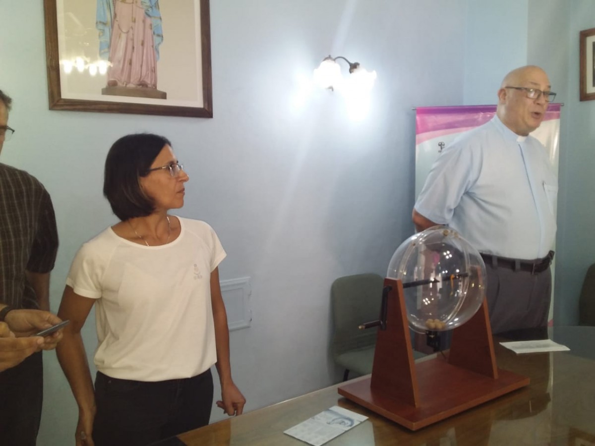 Se realizó el sorteo del bono solidario parroquial