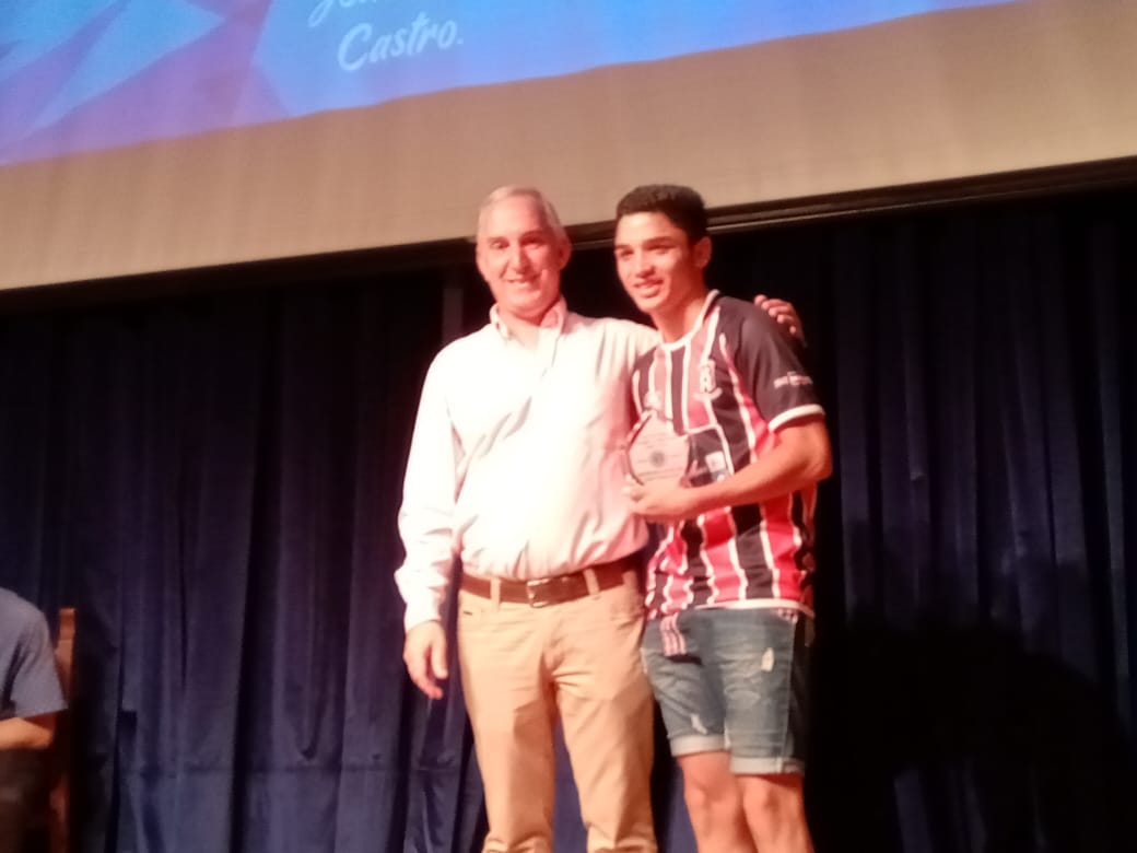 Mateo Gianessini es el Deportista Varillense del año