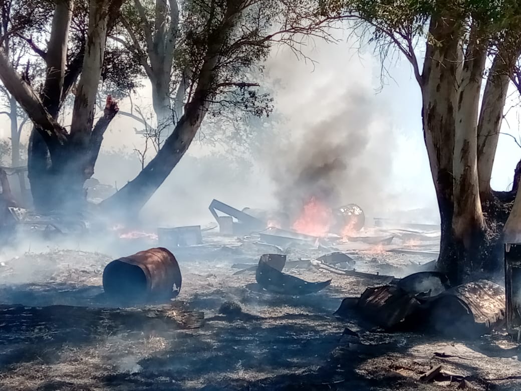 Incendio de chatarras y pastizales en cercanías del  loteo Pagani