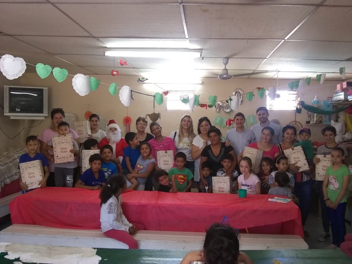 Llegó la navidad al Comedor Lucecita