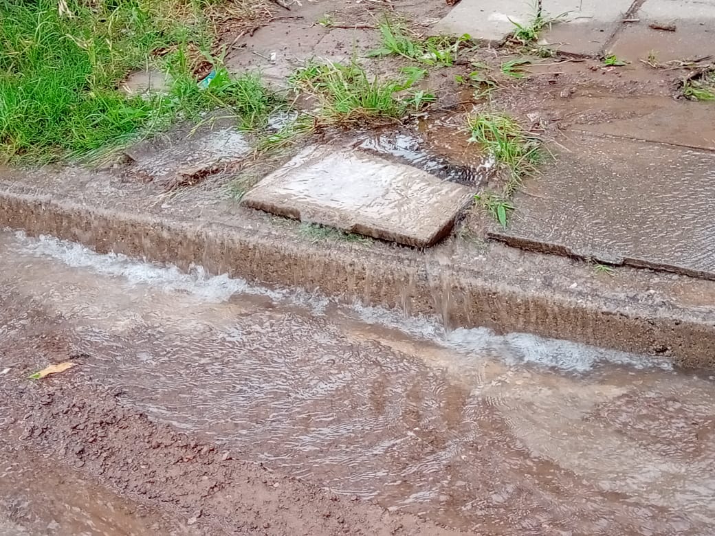 La rotura de una cañería dejó sin agua a un sector de la ciudad