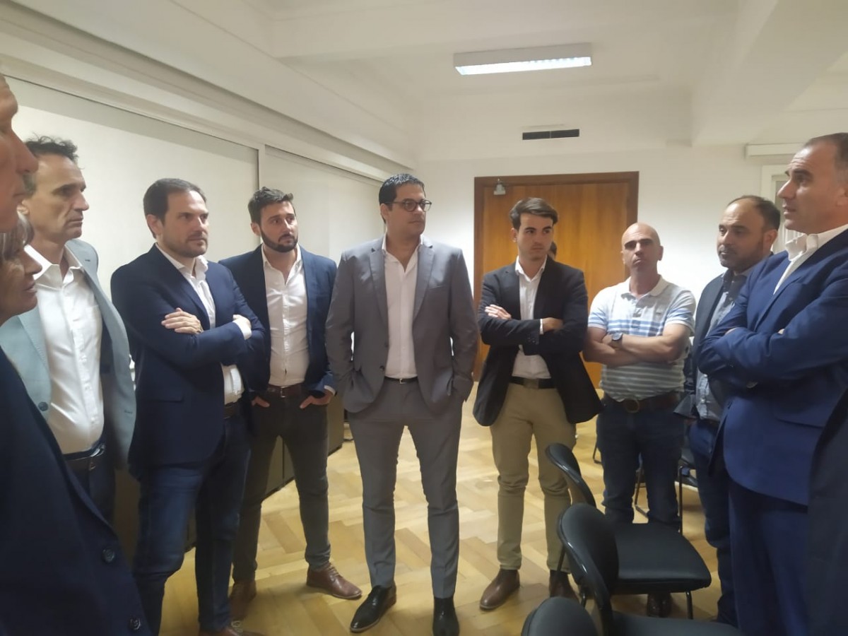El intendente  Daniele  y funcionarios de la Municipalidad  estuvieron en el Ministerio de Obras Públicas de la Nación