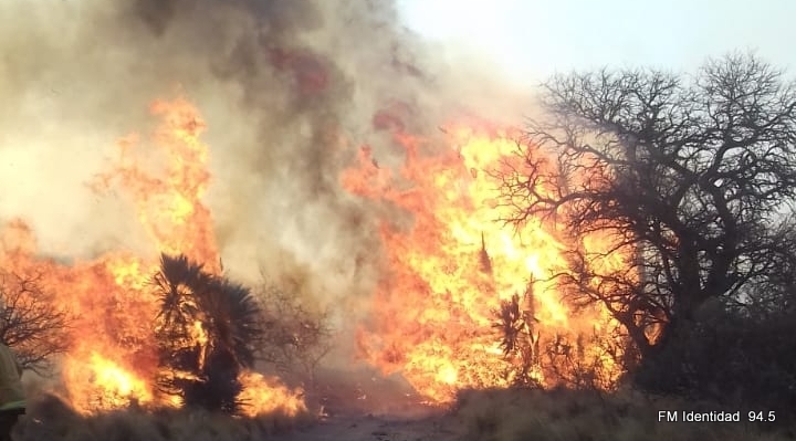 Bomberos de Las Varillas viajaron a Traslasierra por incendios forestales