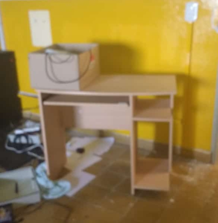 Robo y vandalismo en una escuela rural