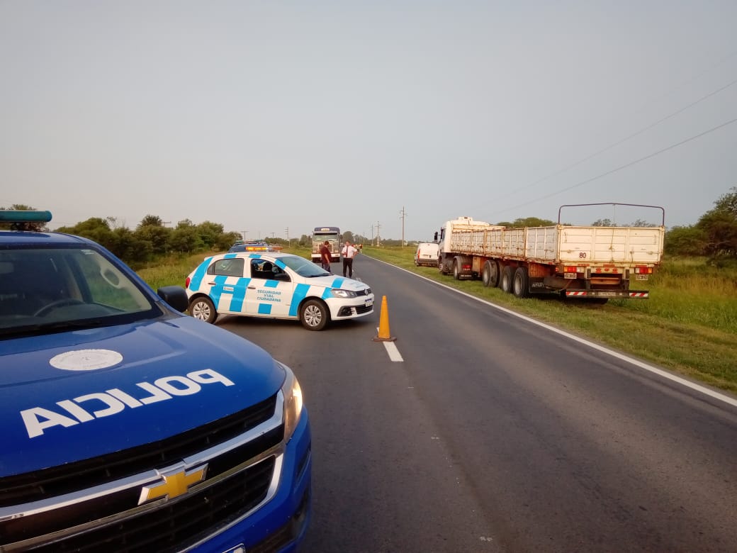 Dos muertos por el choque de un carro de tracción a sangre y un camión en la ruta 158