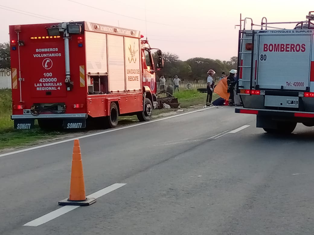 Dos muertos por el choque de un carro de tracción a sangre y un camión en la ruta 158