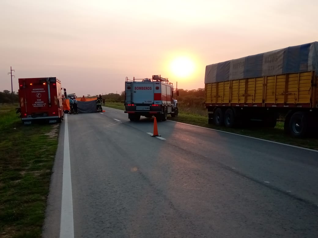 Dos muertos por el choque de un carro de tracción a sangre y un camión en la ruta 158