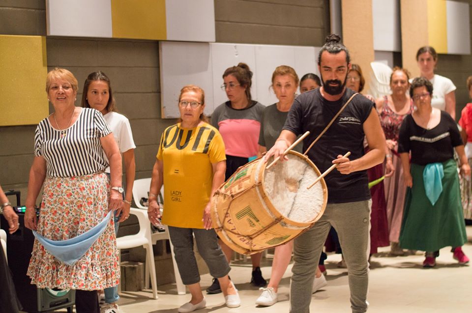 Con gran éxito se realizó el taller de Folclore