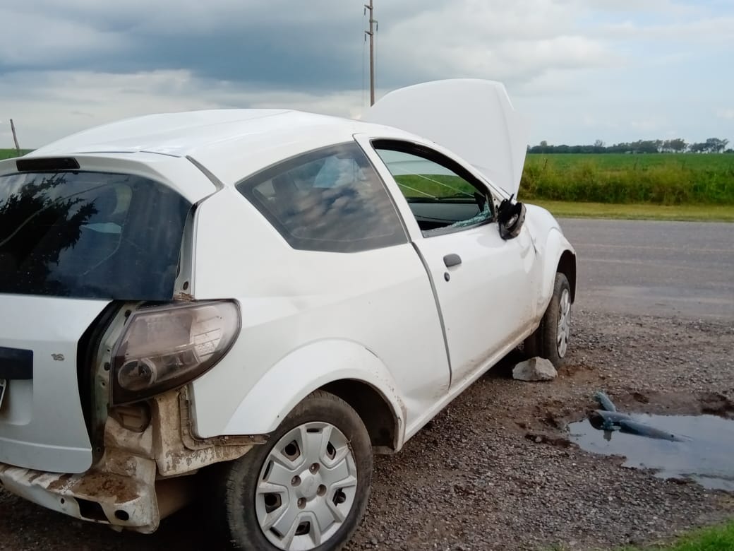 Automovilista chocó una vía blanca cerca de Las Varas