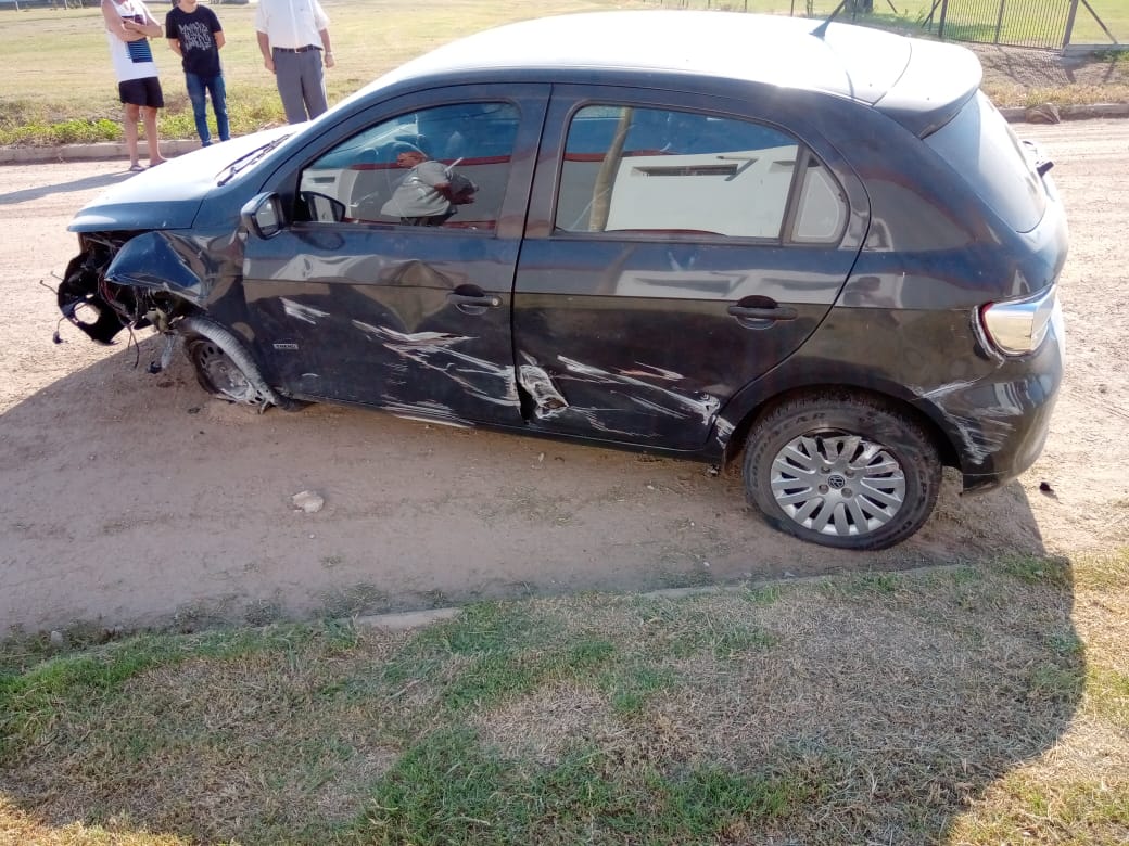 Espectacular accidente frente al Geriátrico de B° Central Argentino