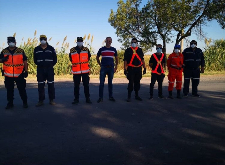 Bomberos colaboran en los controles de acceso a la ciudad
