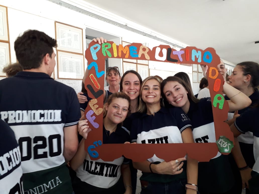 Exitosa experiencia con alumnos de 6to año en la Escuela Vélez Sársfield