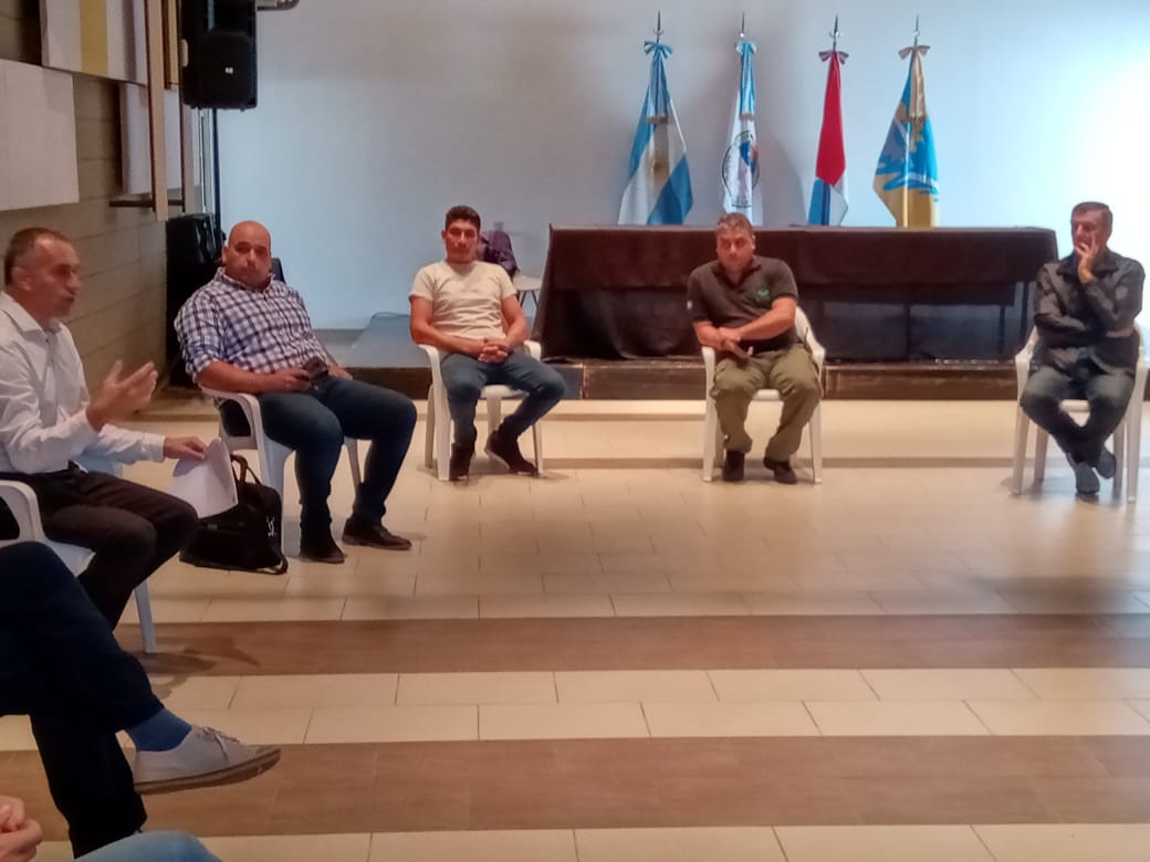 Luego del decreto presidencial, las industrias varillenses resolvieron trabajar entre las 5:00 y las 13:30