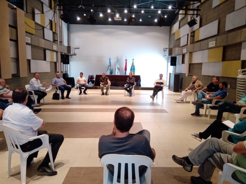 Luego del decreto presidencial, las industrias varillenses resolvieron trabajar entre las 5:00 y las 13:30