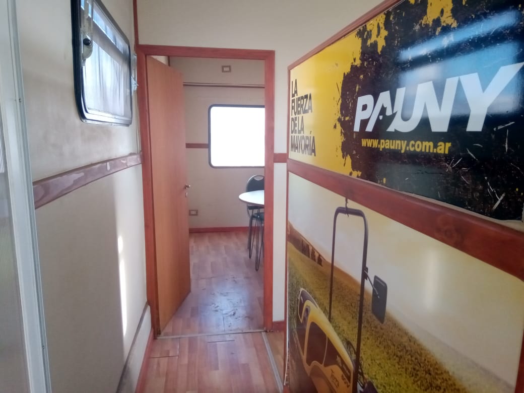 Pauny puso a disposición un vehículo para atención de pacientes en la playa del Hospital