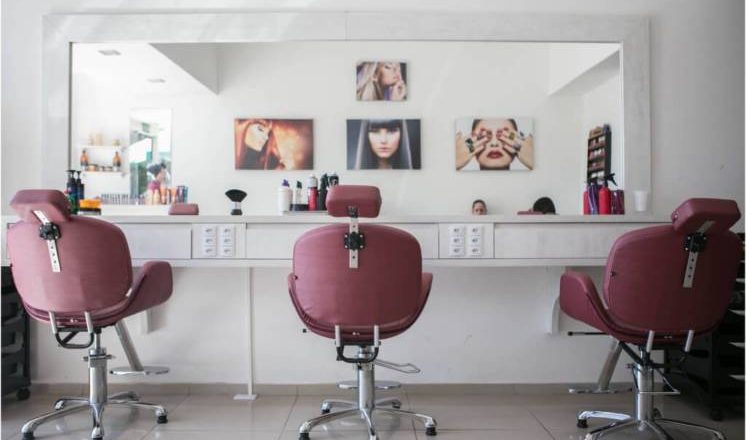 Preocupación de peluqueros y estilistas por el decreto de aislamiento