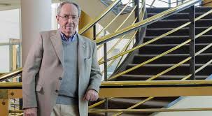 Para el presidente del Colegio de Arquitectos los planes de viviendas municipales deberían encuadrarse en la obra pública