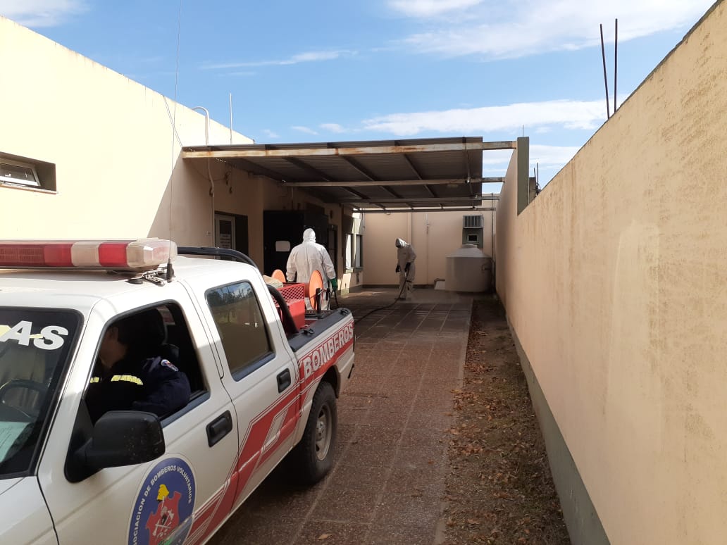 Continúan las desinfecciones en edificios públicos y entidades bancarias