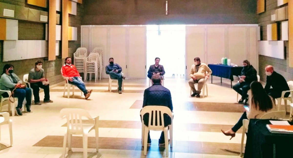Autoridades municipales se reunieron con presidentes de clubes e instituciones deportivas