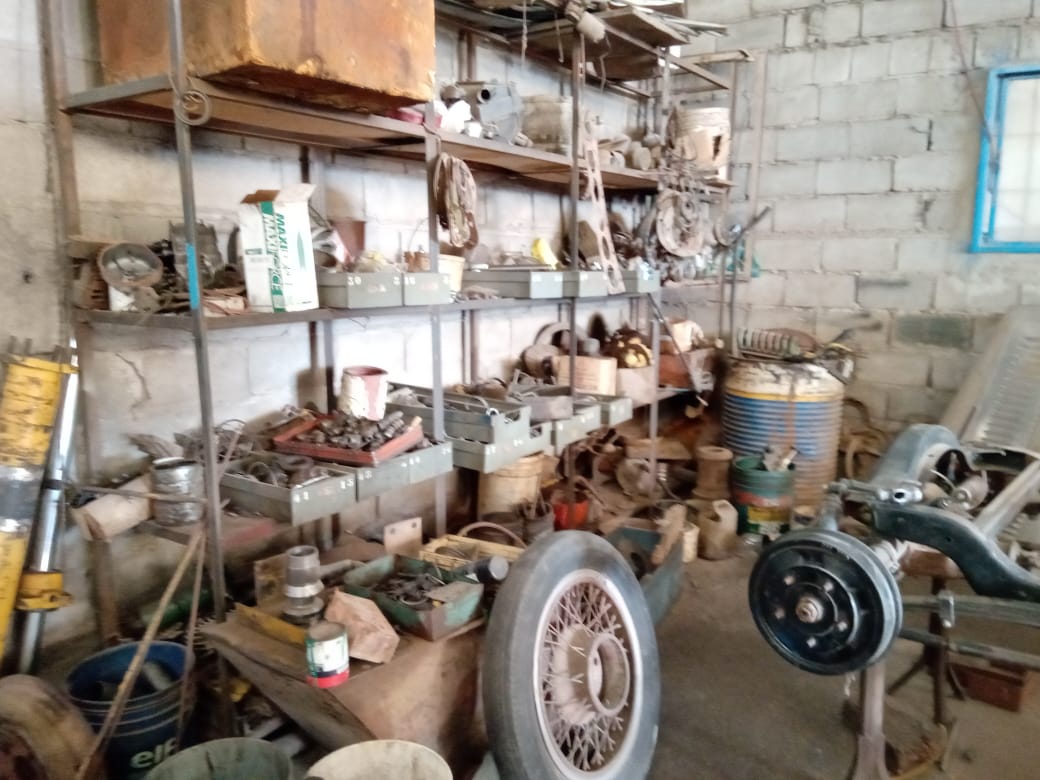 Cuantioso robo en un  taller mecánico