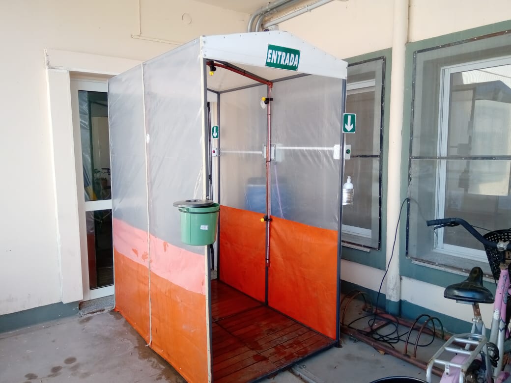 Cabinas sanitizantes en el Hospital Diego  Montoya