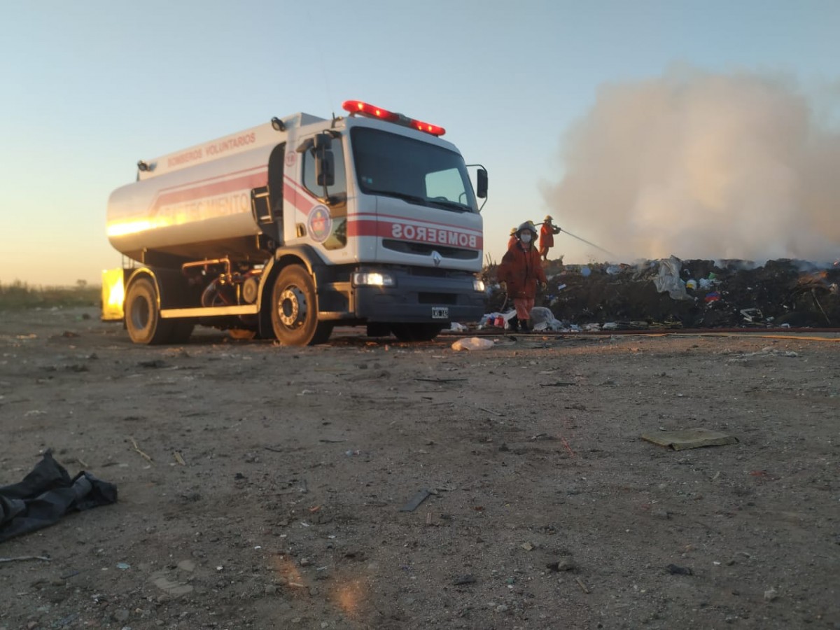 Intenso trabajo de los bomberos durante el fin de semana